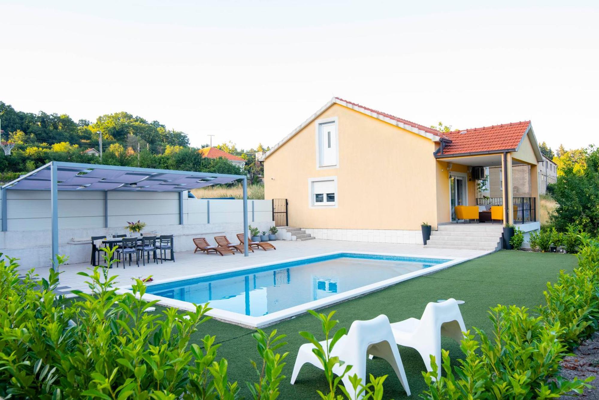 Villa Kuca Za Odmor Sika Sinj Exterior foto
